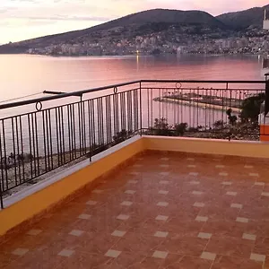 Sina Sarandë